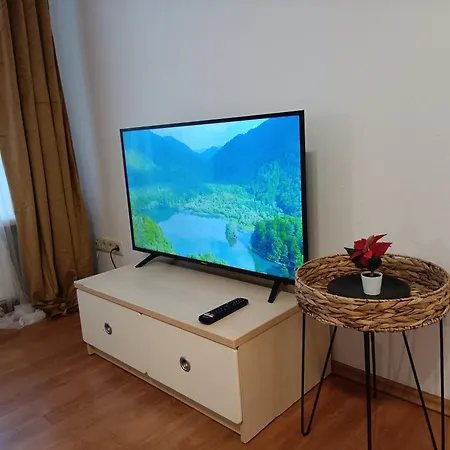 Old Town Sunny Bee Prime Location *